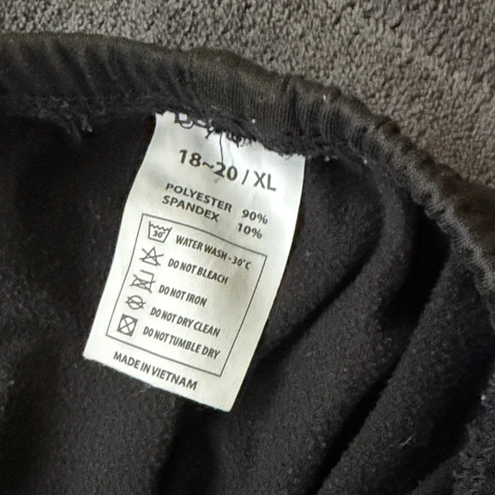 Boys XL base layer pant - free with purchase - Picture 2 of 2